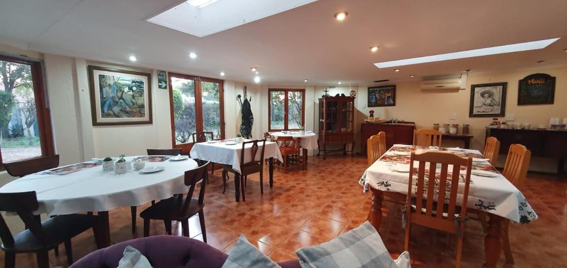 Chez Nous Bed And Breakfast & Self Catering Данди Экстерьер фото