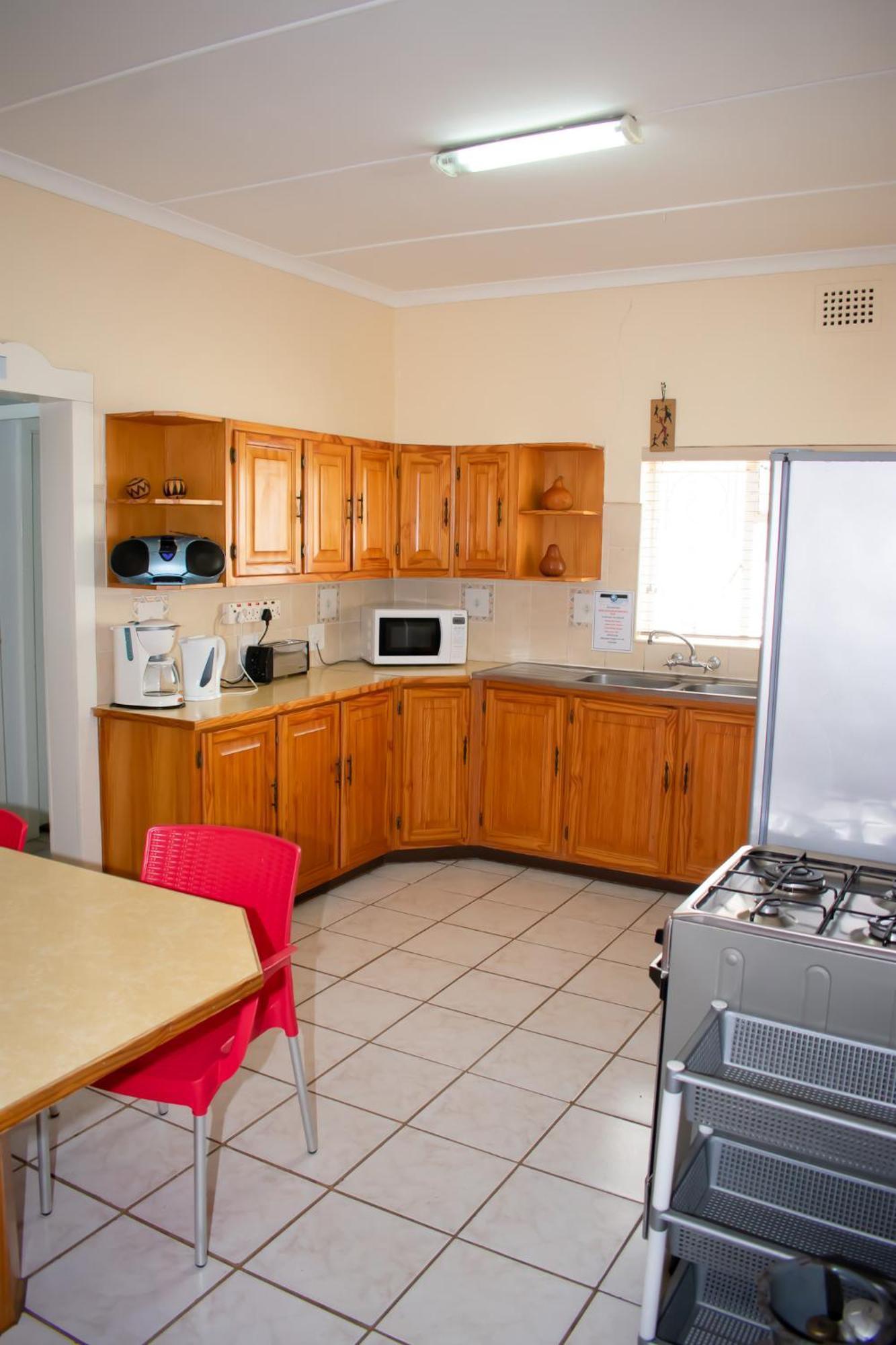 Chez Nous Bed And Breakfast & Self Catering Данди Экстерьер фото